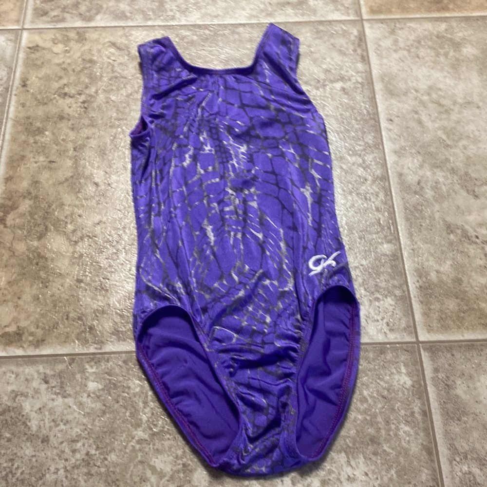 Gk leotard.  21.5 inches long
